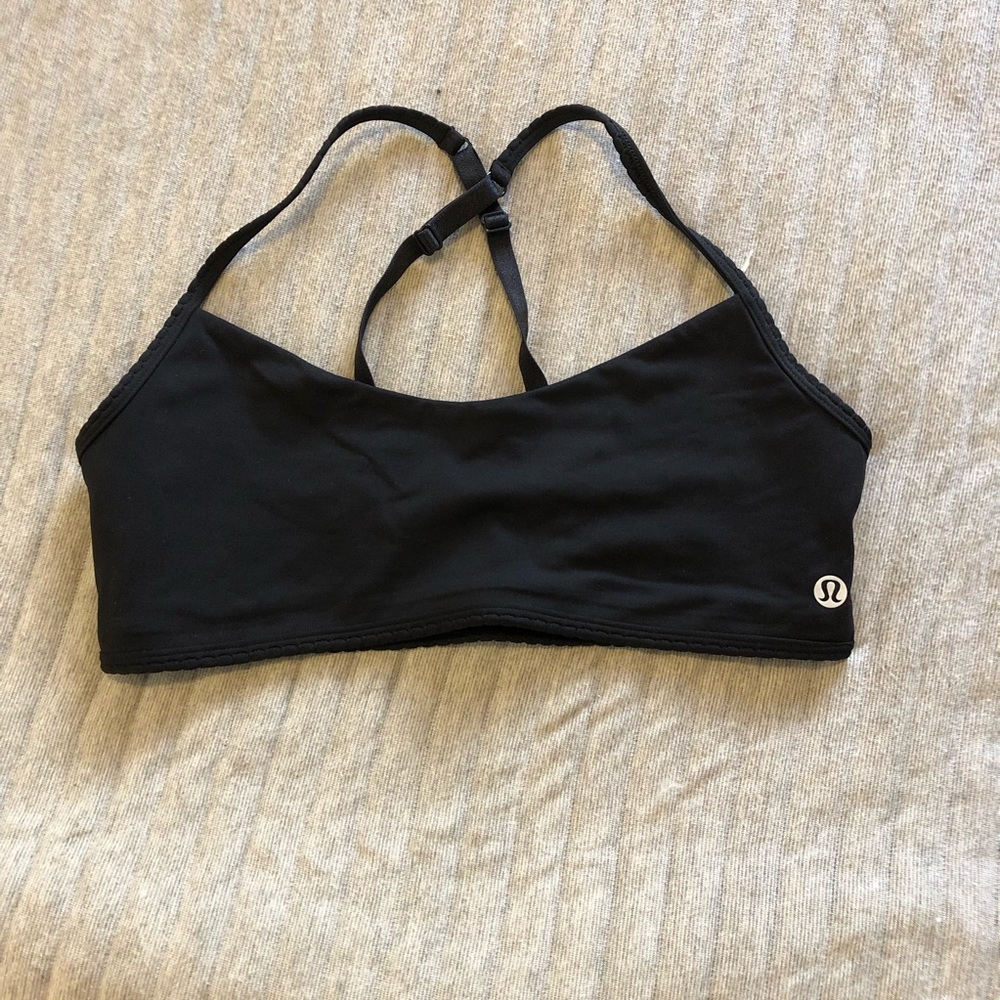 Lululemon strapping sports bra